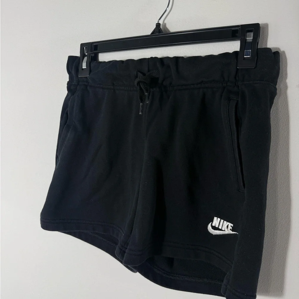 Nike Athletic Shorts Youth Large Pockets Athleisure